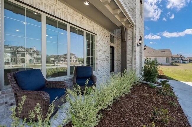 Building Photo - 1405 Gairloch Dr