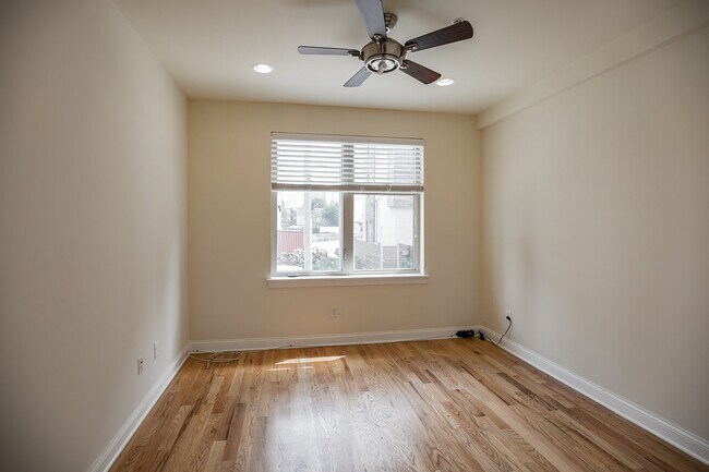 Building Photo - 1619 Ogden St