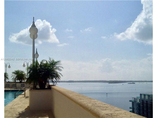 Building Photo - 1200 Brickell Bay Dr