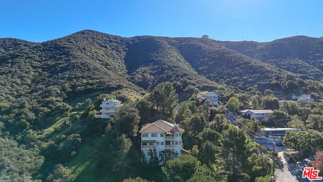 Building Photo - 456 S McKnight Rd