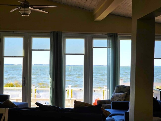 Building Photo - 8034 Riverview Rd