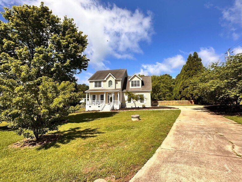 Building Photo - 7845 Melcombe Way