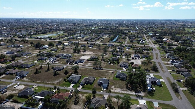 Building Photo - 2716 NW 22nd St