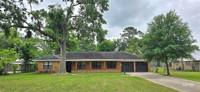 Primary Photo - 609 Del Norte St