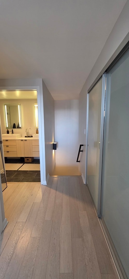 Building Photo - 1221 N Dearborn Pkwy