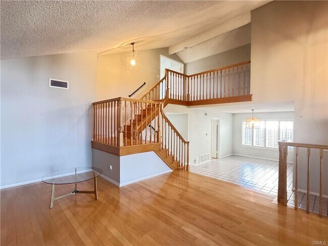 Building Photo - 14371 Miro Ct