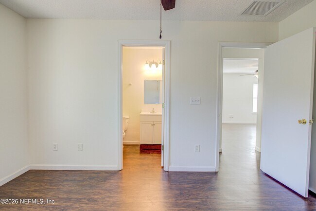 Building Photo - 930 Wynfield Cir