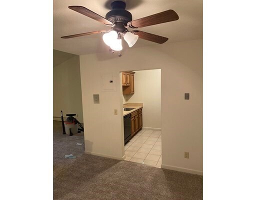 Building Photo - 617 Broad St