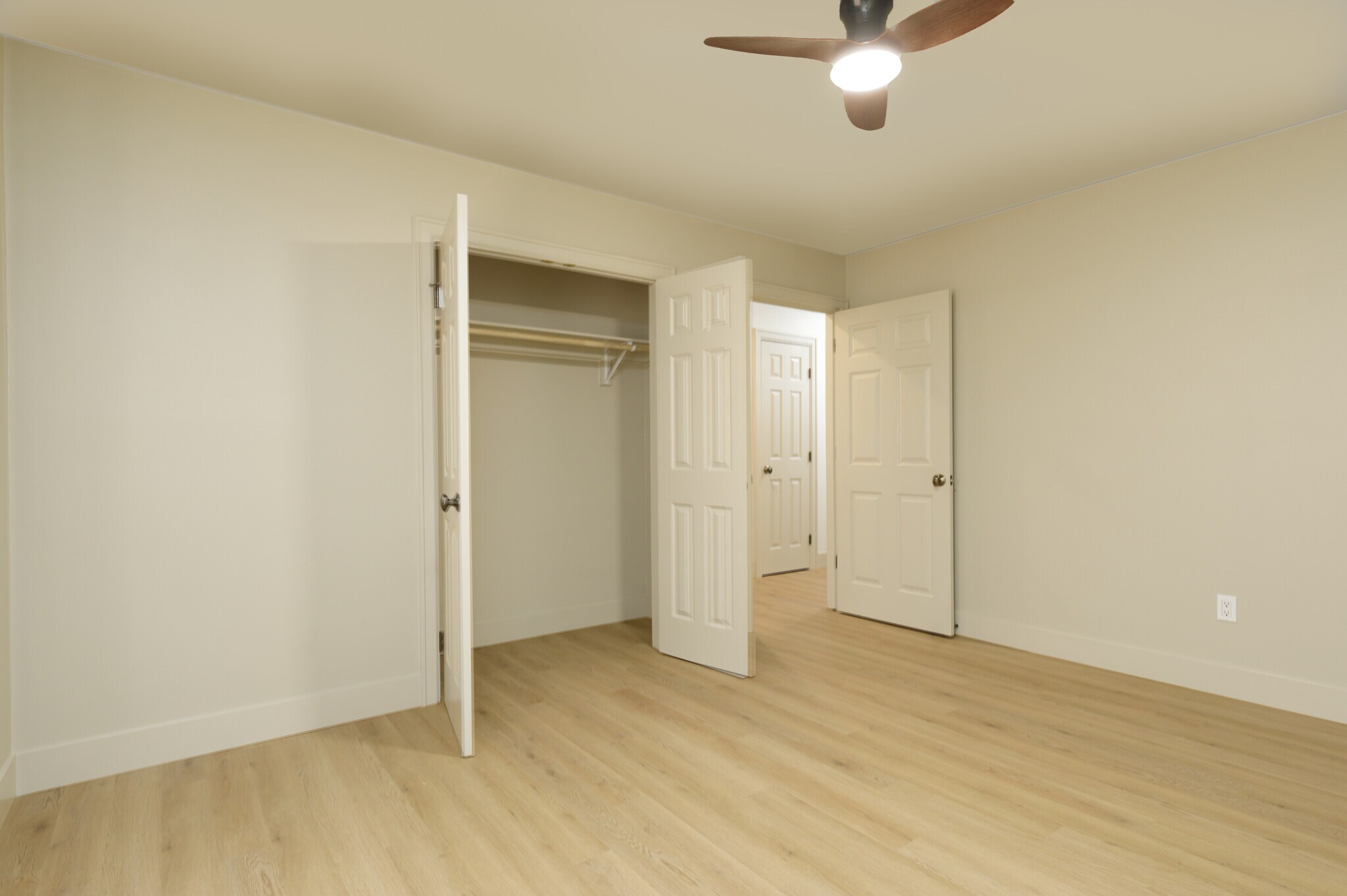Building Photo - 2447 Delta Ct