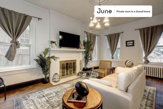 Building Photo - Room in Shared 7 bed/3.5 bath home