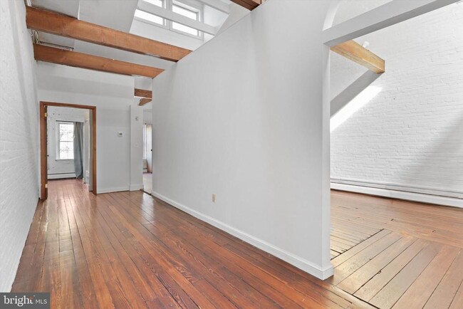 Building Photo - 317 Cameron St