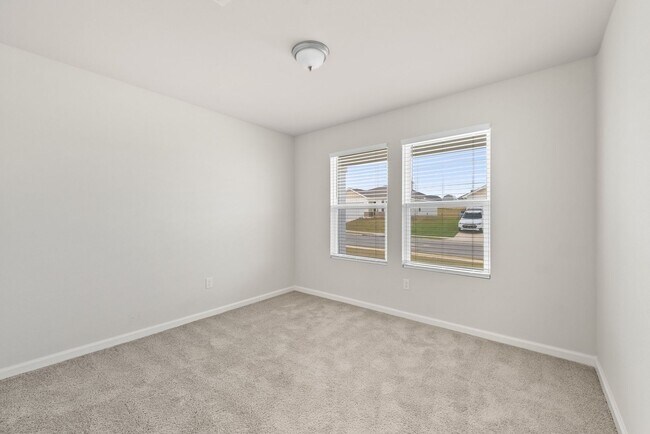 Building Photo - 630 Whispering Creek Ave