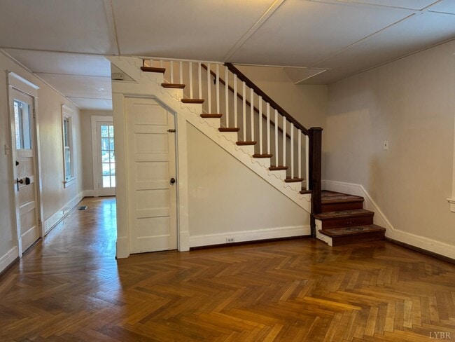 Building Photo - 1506 Hamilton Dr