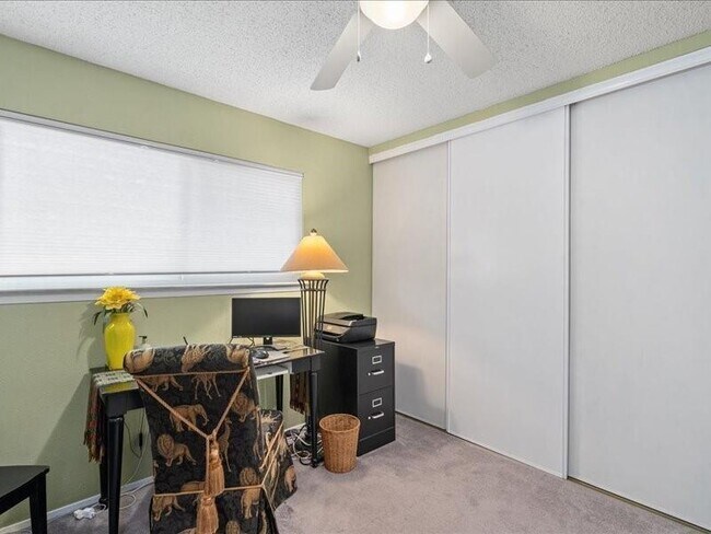 Building Photo - 1607 Coronado Hills Dr