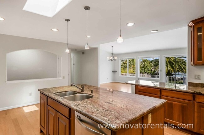 Building Photo - 986 Bel Marin Keys Blvd