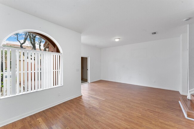 Building Photo - 1407 S Santa Catalina Cir