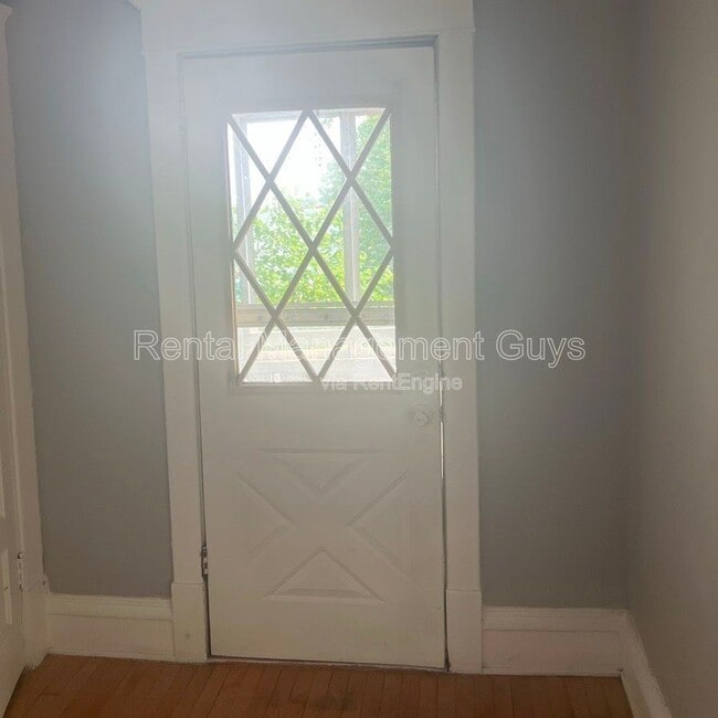 Building Photo - 1015 N Humboldt Ave