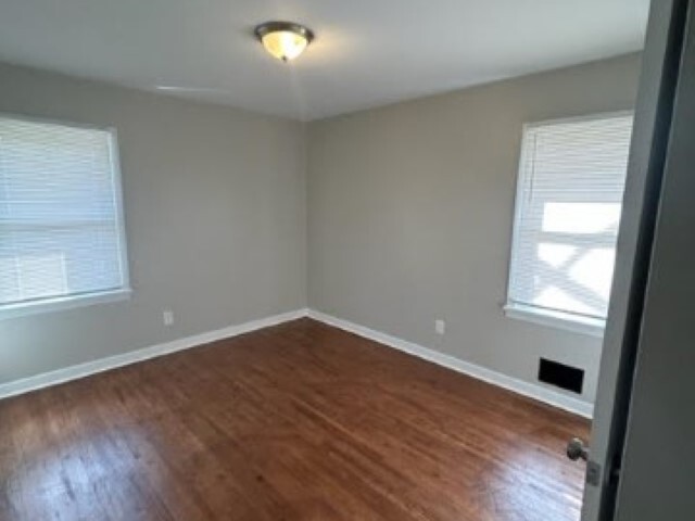Building Photo - 857 Glen Oak Dr