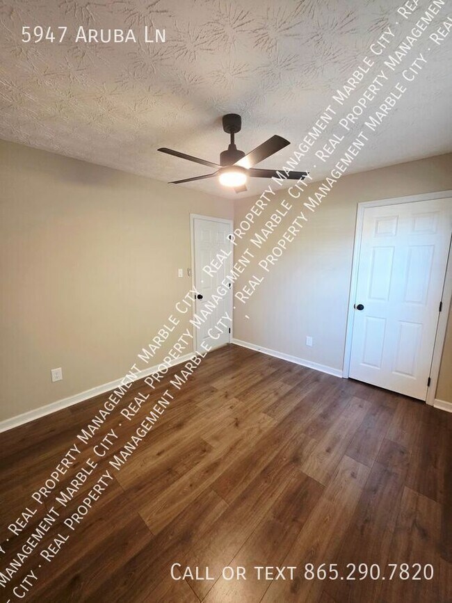 Building Photo - 5947 Aruba Ln