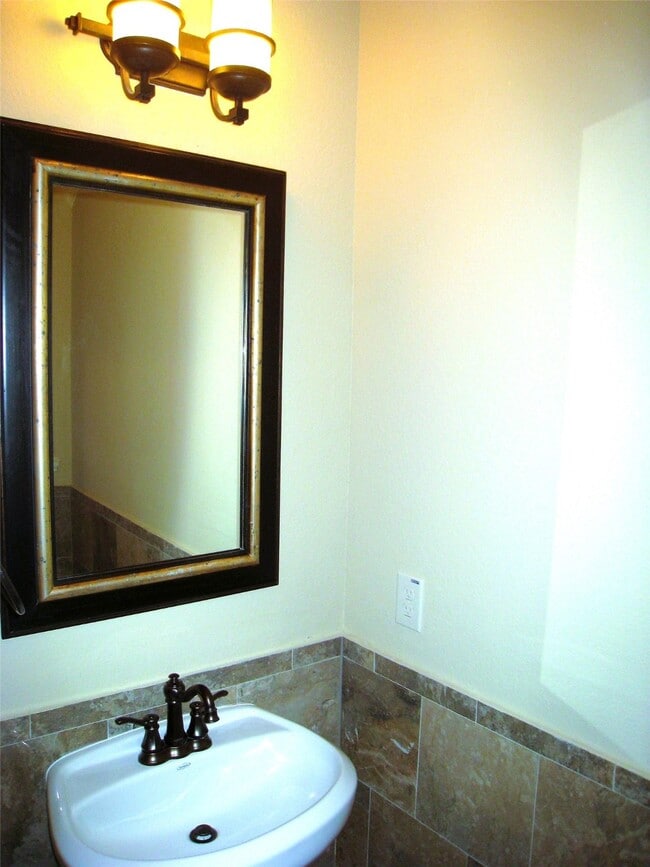 Building Photo - 34 Herons Flight Pl