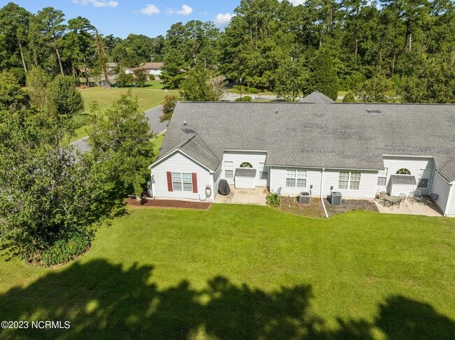 Building Photo - 102 Tiger Woods Pl