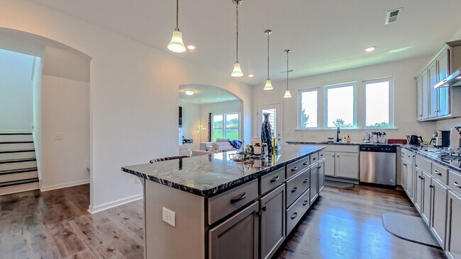 Building Photo - A stylish and modern single-family home wi...