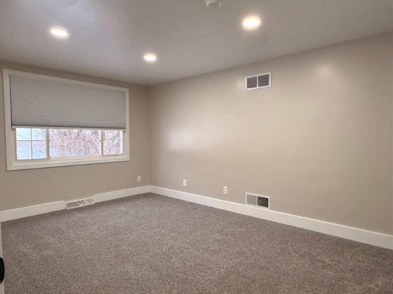 Building Photo - 714 Pershing St