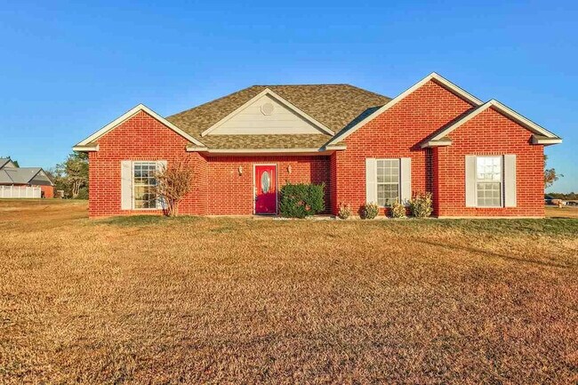 Primary Photo - 608 Shady Oak