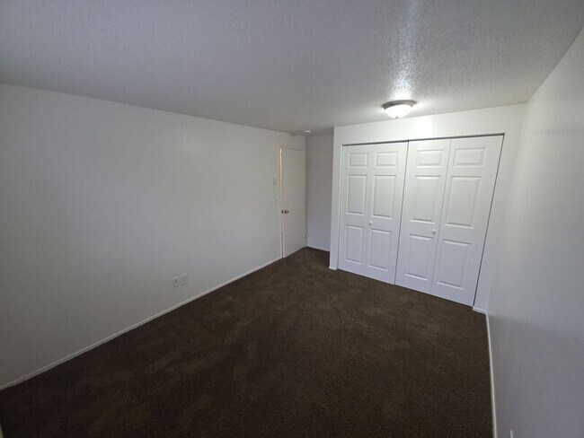 Building Photo - 3782 Iberis St NE