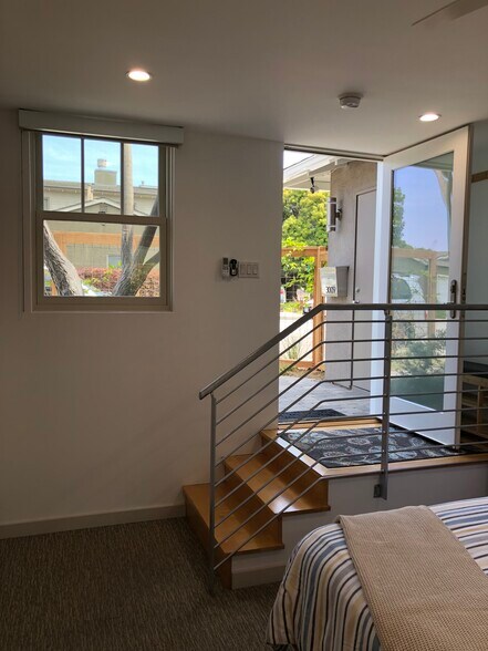 Building Photo - 3009 Linda Ln