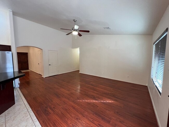 Building Photo - 4 BEDROOM IN BARKLEY RANCH!