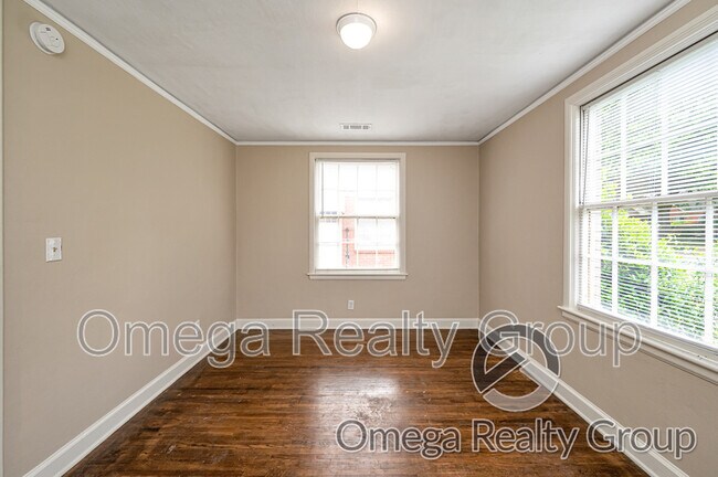 Building Photo - 568 Morningview Dr