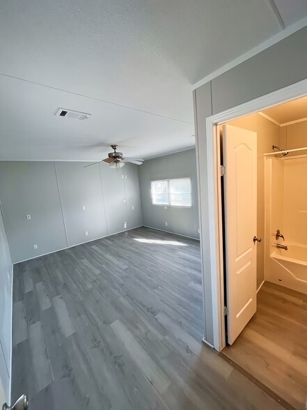 Building Photo - 110 N Michigan St