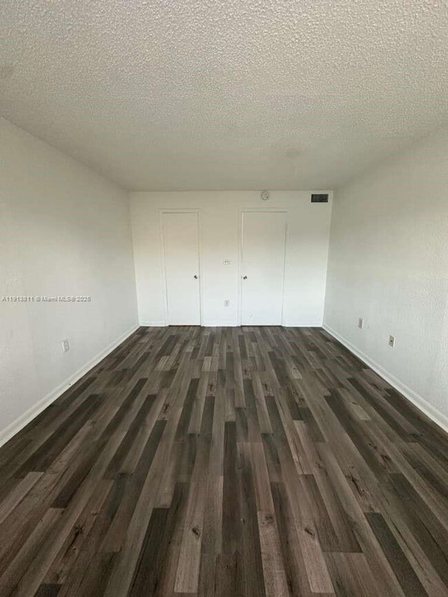 Building Photo - 505 NW 177th St