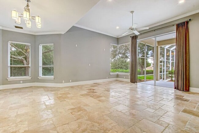 Building Photo - Stunning 5-Bedroom Pool Home on Nearly 2 Acres!