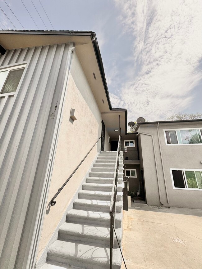 Building Photo - 6303 Cherry Ave