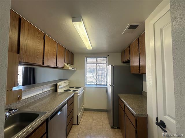 Building Photo - 12534 E Cornell Ave