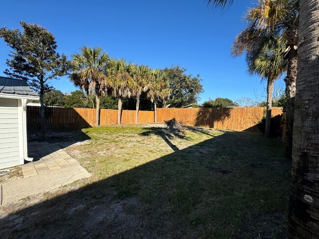 Building Photo - "Charming 2-Bedroom Duplex Oasis on Christmas Tree Lane – Your Perfect Panama City Beach Retreat!"