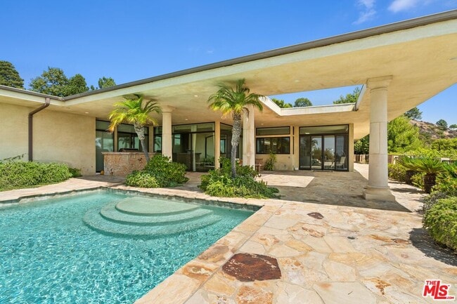 Building Photo - 1915 Carla Ridge