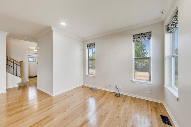Building Photo - 2366 N Moseley Ct
