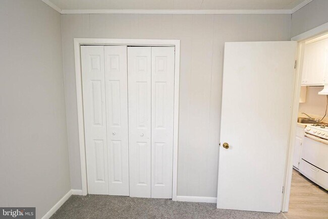 Building Photo - 200 Ironshire St