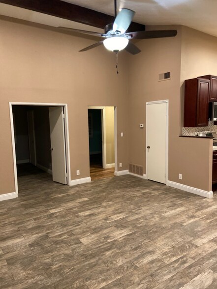 Building Photo - 27135 Cipres