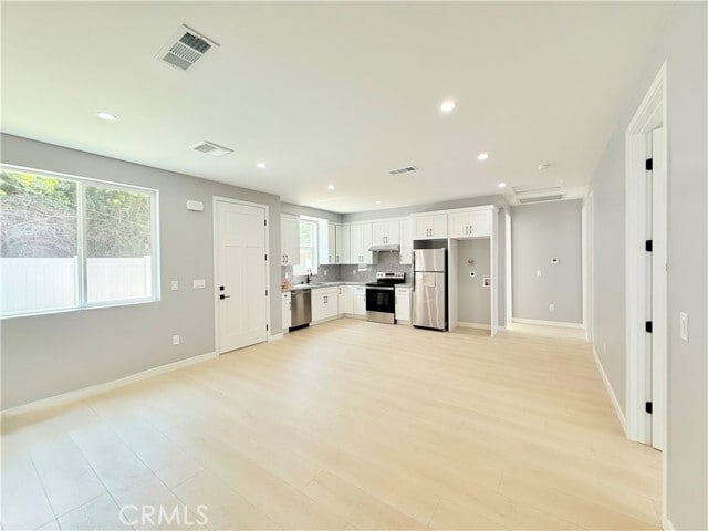 Building Photo - 15819 Del Prado Dr