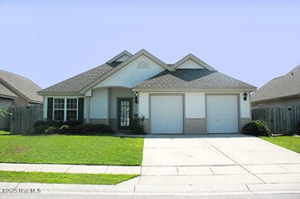 Building Photo - 5328 Sun Coast Dr