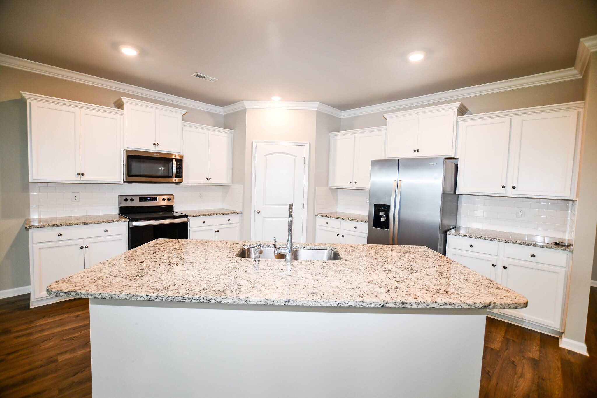 Building Photo - 102 Duskwood Dr