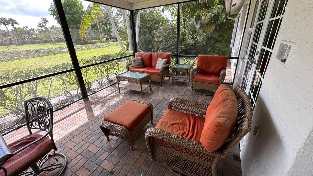 Building Photo - 6594 Casabella Ln