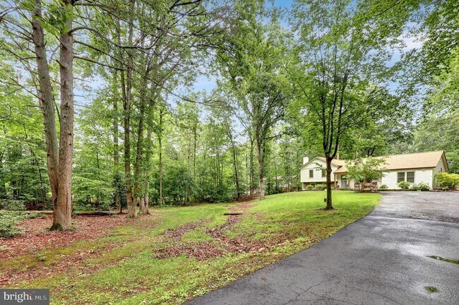 Building Photo - 8170 Sinclair Mill Rd