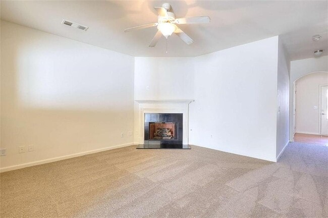 Building Photo - 2658 Avanti Way