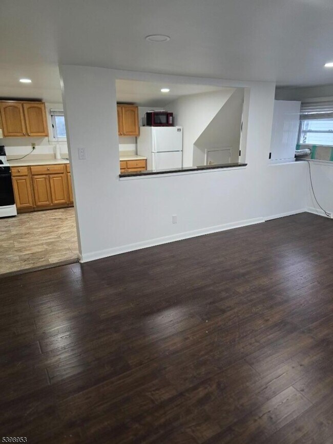 Building Photo - 18 Donna Dr