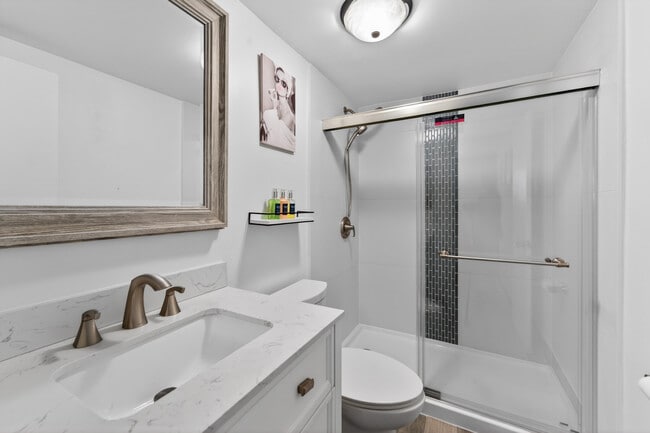 Building Photo - 801 Andrews Ave